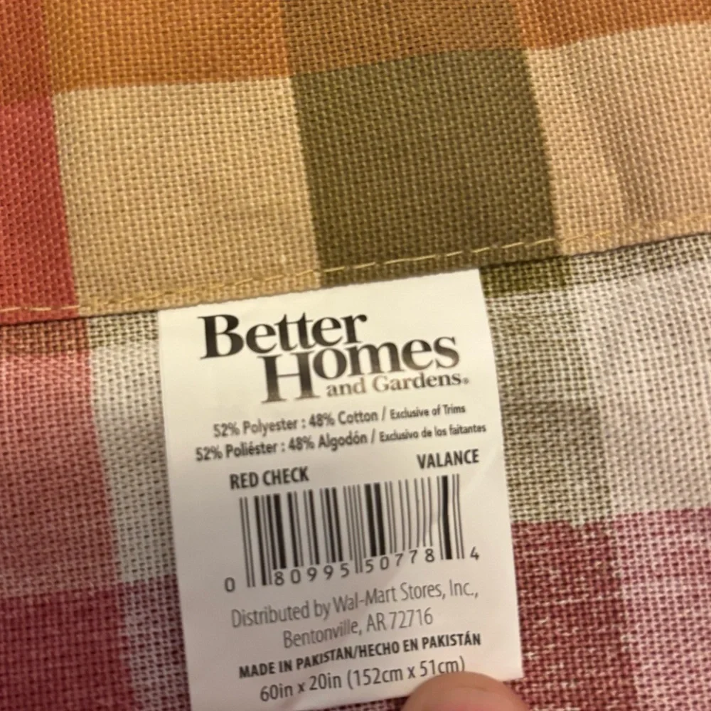 Better Homes And Gardens Plaid Valance in Red, Green, and Yellow 60X 20”